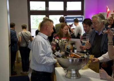 Hallo, ich bin neu hier! So funktioniert eine Weinmesse